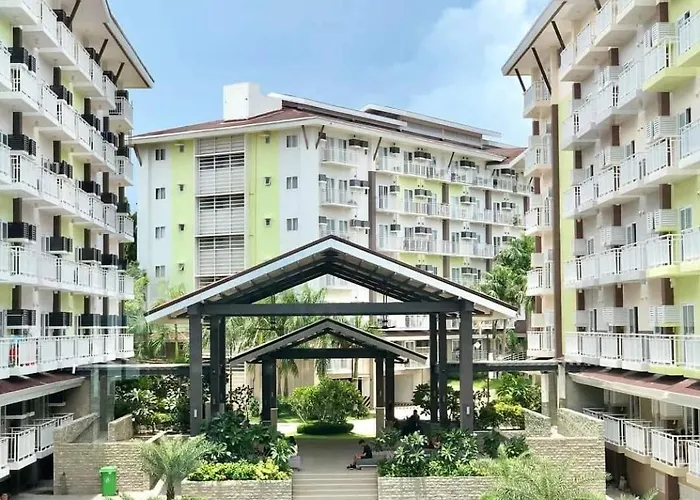 Aparthotel Cozy Staycation Amani Grand Residences Near Cebu Airport With Pool & Gym , Free Wifi