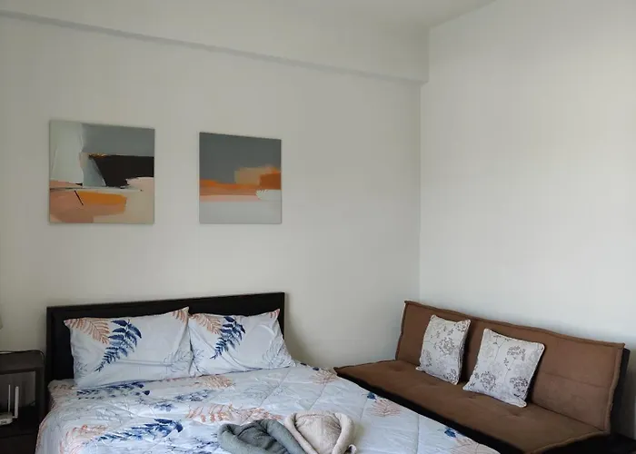 Aparthotel Cozy Staycation Amani Grand Residences Near Cebu Airport With Pool & Gym , Free Wifi