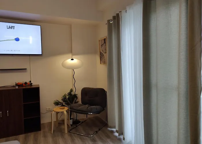 Aparthotel Cozy Staycation Amani Grand Residences Near Cebu Airport With Pool & Gym , Free Wifi