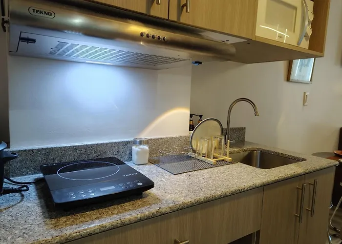 Aparthotel Cozy Staycation Amani Grand Residences Near Cebu Airport With Pool & Gym , Free Wifi Lapu-Lapu City